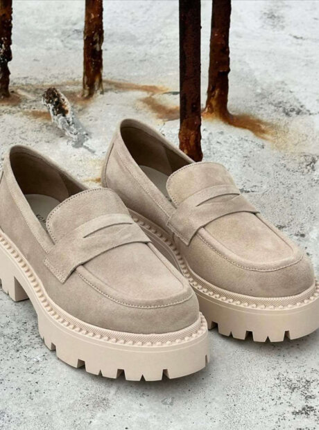 KOMIS-KK-B102POURO_SS242 ΔΕΡΜΑΤΙΝΑ SUEDE ΜΟΚΑΣΙΝΙΑ KOMIS Β 102 ΣΕ ΜΠΕΖ ΧΡΩΜΑ||ΓΥΝΑΙΚΕΙΑ ΔΕΡΜΑΤΙΝΑ ΜΟΚΑΣΙΝΙΑ ΜΕ ΜΑΛΑΚΟ ΔΕΡΜΑΤΙΝΟ ΠΑΤΟ||ΝΕΕΣ ΠΑΡΑΛΑΒΕΣ ΚΟΜΙΣ